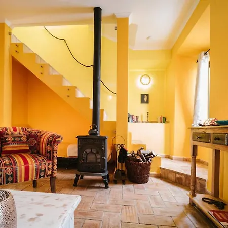 Vakantiehuis Casinha Canal - Beautifully Restored Moroccan Inspired Townhouse In Historic Centre *