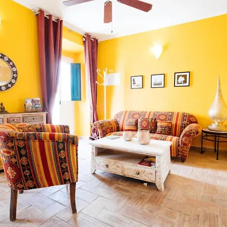 Casinha Canal - Beautifully Restored Moroccan Inspired Townhouse In Historic Centre * 拉哥斯