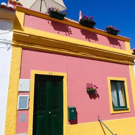 Casinha Canal - Beautifully Restored Moroccan Inspired Townhouse In Historic Centre