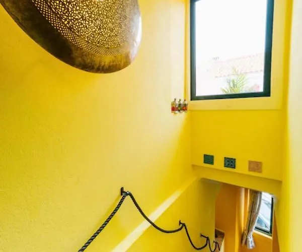 Casinha Canal - Beautifully Restored Moroccan Inspired Townhouse In Historic Centre Ferienhaus *