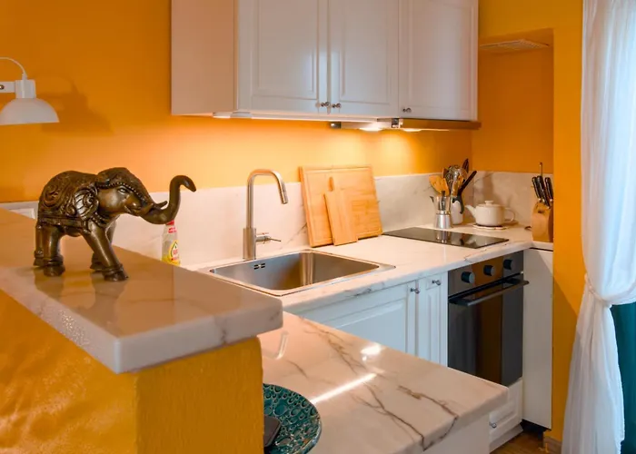 Casinha Canal - Beautifully Restored Moroccan Inspired Townhouse In Historic Centre *